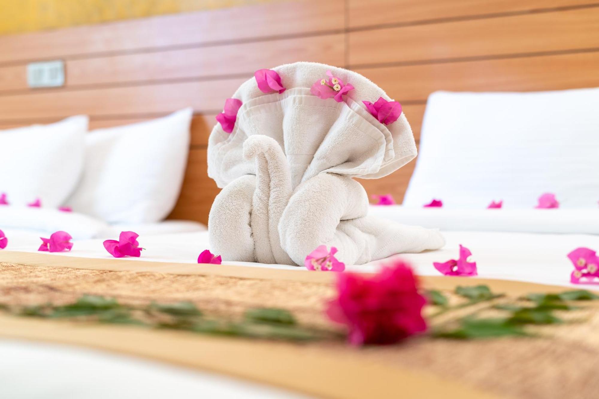 Nala Veli Beach & Spa Ukulhas Exterior foto